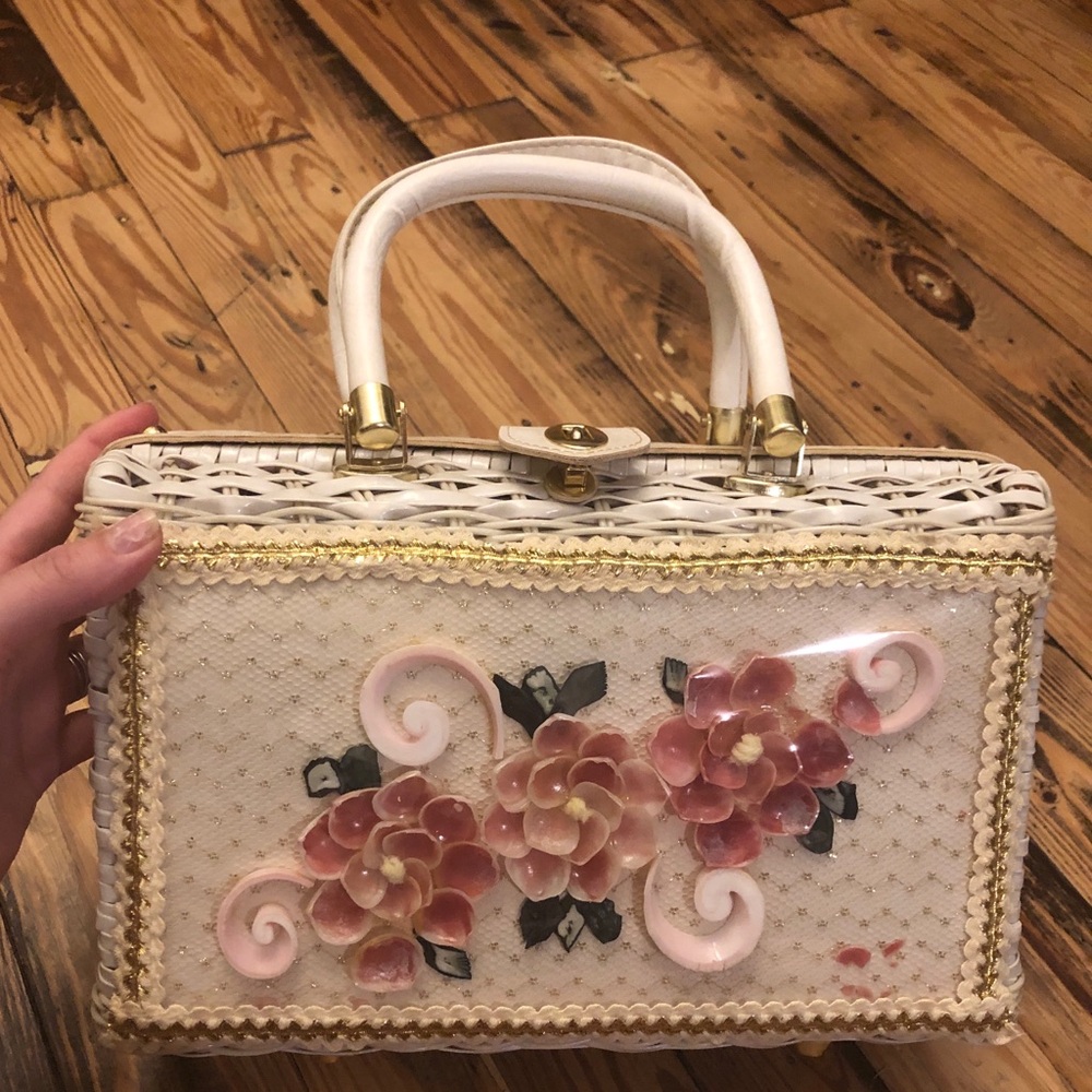 Princess Charming by Atlas white vintage floral wicker purse